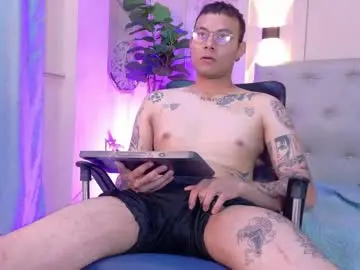 Chaturbate Adult Webcams of joseph_spider