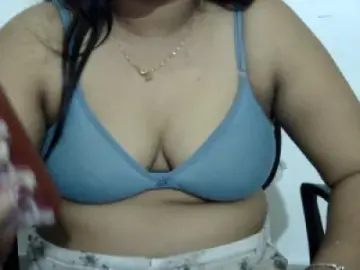 Dscgirls Nude Webcam of Sweety_Hot