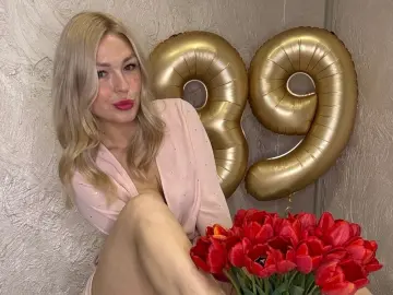 Imlive Free Live Porn of HelenOneLove
