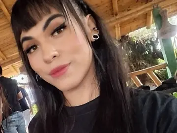 Imlive Free Porn Cam of missbluu
