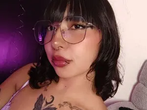 Myfreecams Live Sex Cam of Arya_Line