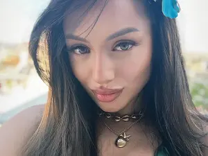 Myfreecams Live Sex Cam of Kaylalaine