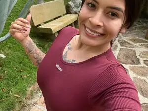 Myfreecams Sex Chat of Shannel_love_