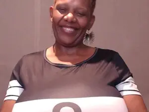 Myfreecams Live Sex Cam of Bustykelly50H