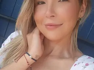 Myfreecams Nude Webcam of CarolineQueen