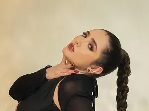 Myfreecams Free Porn Cam of SarahRhodes