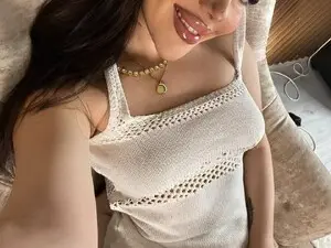 Myfreecams Sex Cam of AlanaBaabe