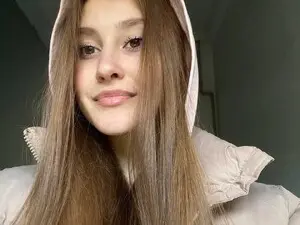 Myfreecams Live Sex Cam of Kamilochkaaa_