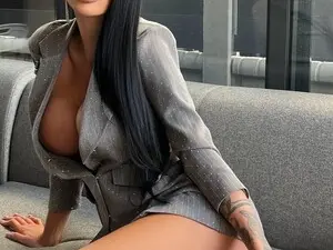 Myfreecams Live Sex Cam of Daniela_Crudu