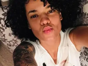Myfreecams Free Porn Cam of CurlyAnne_
