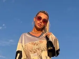 Myfreecams Watch Live Sex Cams of Serene_Sophie