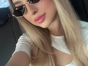Myfreecams Free Live Porn of ScarletColes