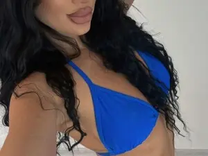 Myfreecams Live Sex Cam of BellaDiamond
