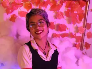 Streamate Watch Live Sex Cams of Lunarichy22