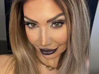 Streamate Watch Live Sex Cams of Lettie_Looner