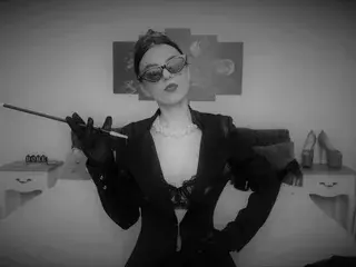 Streamate Live Porn of MistressMadelyn