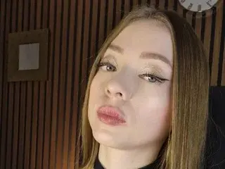 Streamate Free Live Porn of NaxxaEvanss