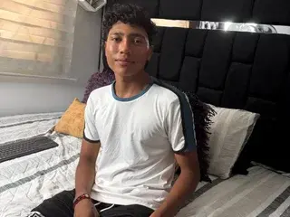 Streamate Private Sex Chat of clardrousee