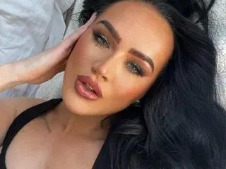 Streamate Live Sex Cam of Lola_Valentina