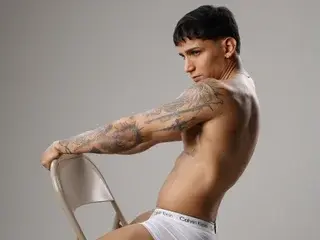 Streamate Sex Cam of santicoxx