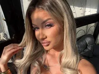 Streamate Free Porn Cam of LaraBrynn