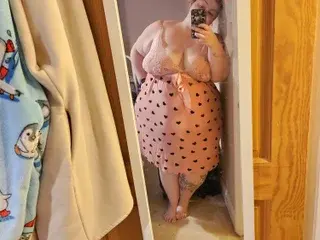 Streamate Live Porn of BBWgoddess34