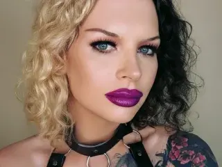Streamate Live Sex of MissAliceBlack