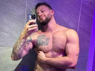 Streamate Free Porn Cam of Delessandro_woorld