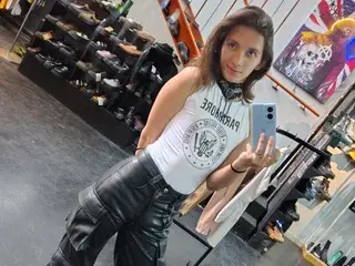 Streamate Sex Chat of Feniixa