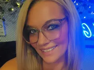 Streamate Live Sex of NinaNicoleRoyale