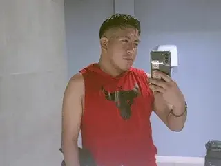 Streamate Free Live Porn of AlexVVL44