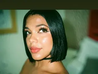 Streamate Free Porn Cam of TiianaGlow
