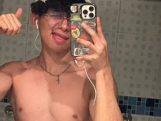 Streamate Adult Video Chat of lyan_twink