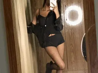 Streamate Nude Webcam of ShanayaKapoor