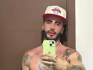 Streamate Live Sex Cam of GAWAINN_ZELDRIS