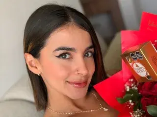 Streamate Live Sex of MacarenaEscobar27