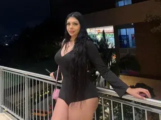 Streamate Adult Webcam of April77