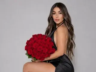 Streamate Live Porn of HollyBrensone