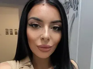 Streamate Nude Webcam of AriaYasmin