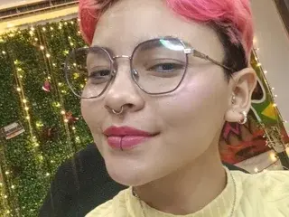 Streamate Private Sex Chat of Hannah27