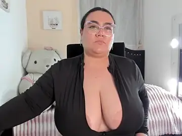 Stripchat Adult Video Chat of KarlaLannee
