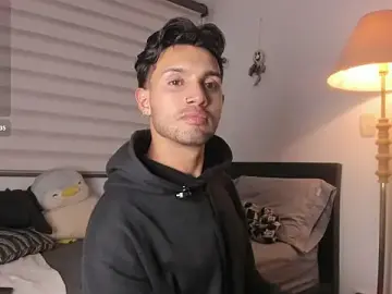 Stripchat Free Live Porn of Leo_Carteer