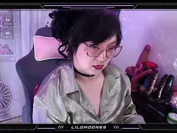 Stripchat Watch Live Sex Cams of LiloMoon69