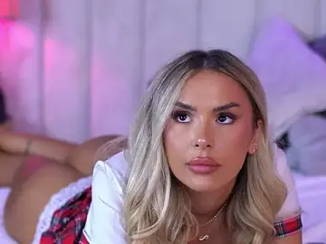 Stripchat Free Porn Cam of SelenaFrost