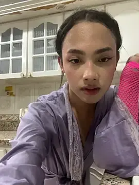Stripchat Live Sex of AriBloom7
