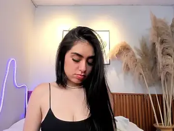 Stripchat Free Live Porn of CARLA_FERRERM