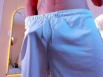 Stripchat Sex Chat of Benjamin_More