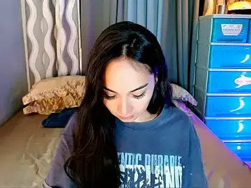 Stripchat Nude Webcam of SweetLilly_18
