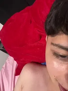 Stripchat Free Porn Cam of yahir1x