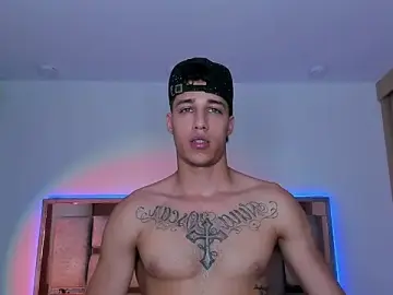 Stripchat Live Sex of orionblaze69_